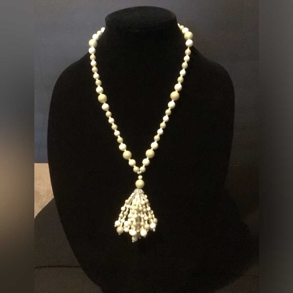 Vintage Bead Necklace w Chandelier Pendant